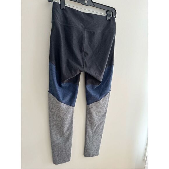 Outdoor Voices Tri-Color Blue Spring 7/8 Activewear Bottoms Leggings Size Medium - Picture 7 of 8